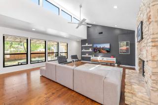 Close to Domain DT Shopping Chic & Serene 3BR - 0