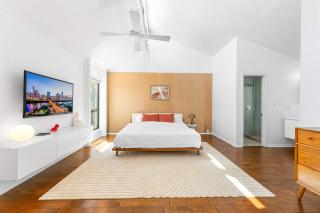 Close to Domain DT Shopping Chic & Serene 3BR - 9