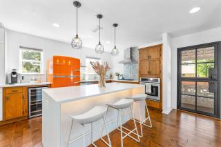 Close to Domain DT Shopping Chic & Serene 3BR - 8