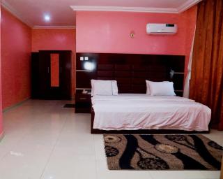 Dinam hotel and suites - 4