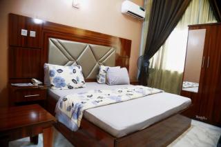 Dinam hotel and suites - 1