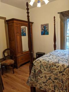 The Prancing Pony Guest House at Edendell - 4