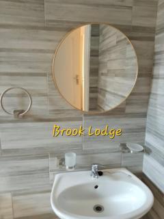 Brook Lodge - 5