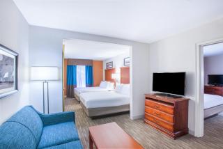 Holiday Inn Express Hotel & Suites Brattleboro by IHG - Brattleboro - 6