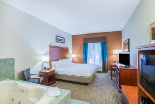 Holiday Inn Express Hotel & Suites Brattleboro by IHG - Brattleboro - 4