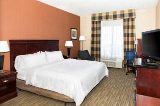 Holiday Inn Express & Suites by IHG Chambersburg by IHG - 3