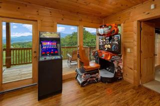 Million Views Theater Hot Tub Game Room - 1