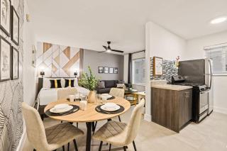 Miami Beach Studio Modern Oasis - 5