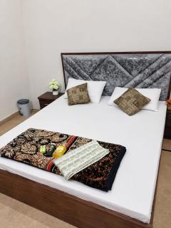 Comfortable house Gulshan e Iqbal Karachi - 2