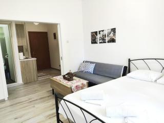 Chios Breeze 2 - 6