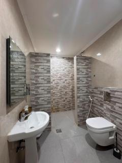 Al Saad Farm Private Resort 5 Bedrooms with Two Indoor Pools and Kids area By Betu - 3