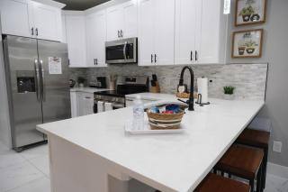 Spacious 3BR Duplex,Free Parking,Near Downtown & IAH - 6