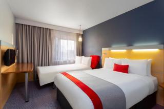 Holiday Inn Express Birmingham Redditch by IHG - Redditch - 4