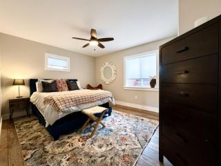 Charming 1 bedbath Suite in waterfront Cottage - 5