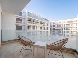 Azure Bay Residence Pool & Design Atelier - 1