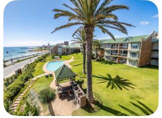 Luxury 2 bedroom apartment at Brookes Hill Suites - Gqeberha - 9