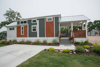 Simply Southern Tiny House Retreat - 0