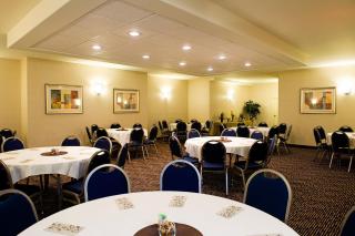 Holiday Inn Express & Suites-Regina-South by IHG - 8