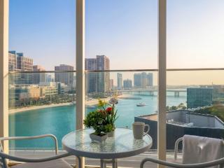 Maryah Vista 1BR - Waterfront Luxury Retreat - 6