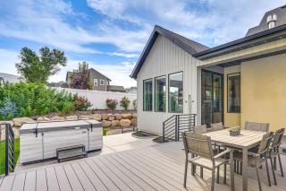 Hot Tub, Mtn Views! Group Hub 8 Mi to Deer Valley - 9