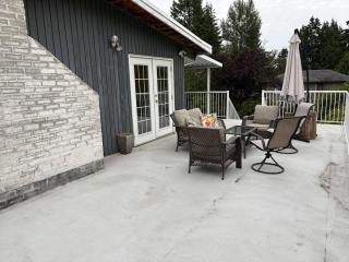 Edgemont Retreat - Spacious, Family-Friendly House - 6