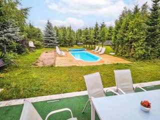 Luxurious holiday home with swimming pool - 9