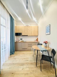 Grand Champion Apartments - 5