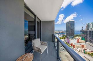 King Studio with Balcony a Pool and City Views in Miami 2806 - 8