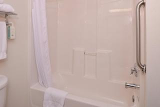 Holiday Inn Express Hotel & Suites Lancaster-Lititz by IHG - 5