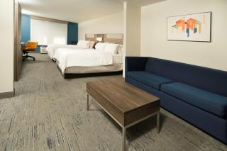 Holiday Inn Express Hotel & Suites St. Charles by IHG - 8