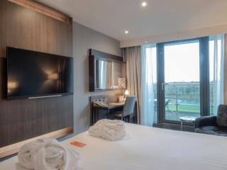 Crowne Plaza London - Kingston by IHG - 2