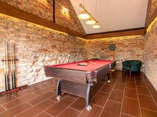 Atmospheric holiday home with a swimming pool - 2