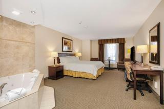 Holiday Inn Express & Suites Whitecourt by IHG - 8