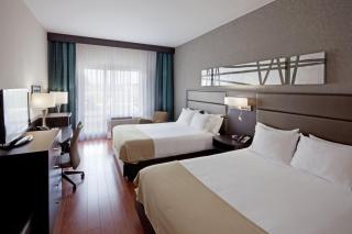 Holiday Inn Express Hotel & Suites Saint - Hyacinthe by IHG - 9