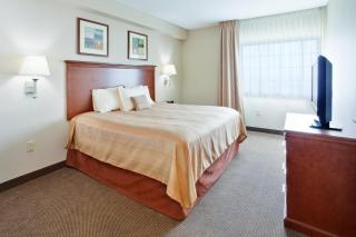 Candlewood Suites Hazleton by IHG - 4