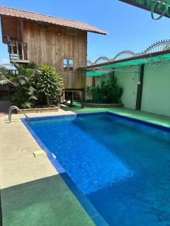 Casa vacacional con piscina - 3