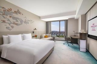 Crowne Plaza Shanghai Jinxiu by IHG - 2