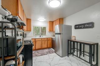 Walk to Dtwn Corvallis: Home Near OSU & Riverwalk - 1