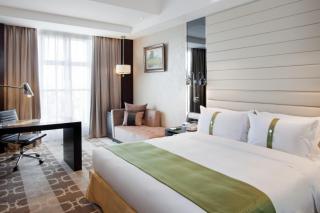 Holiday Inn Beijing Focus Square by IHG - 8