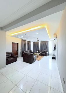MODERN 3 BeD PENT HOUSE - 3