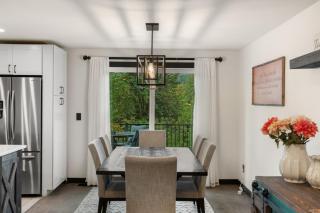 Mountain Ridge Retreat with hot tub & fire pit - 4