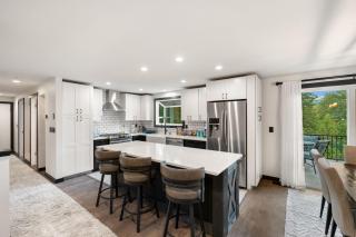Mountain Ridge Retreat with hot tub & fire pit - 5