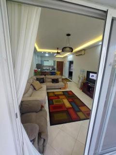 Luxury Amwaj Unit with Garden - 4