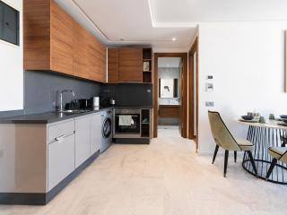 Stylish 1BR in Maarif - Balcony & Private Parking - 4