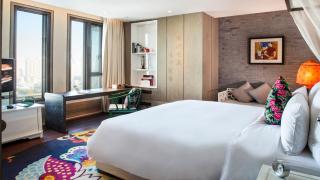 Hotel Indigo Shanghai On The Bund by IHG - 4