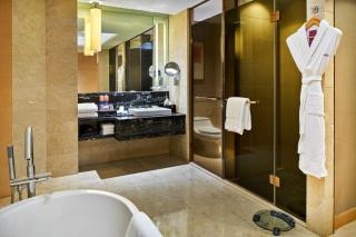 Crowne Plaza Xi'an by IHG - 7