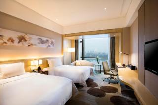 Crowne Plaza Fuzhou Riverside by IHG - 5