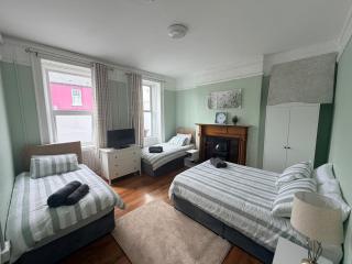 Family Rooms in Glenamaddy - 4