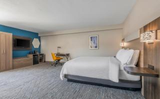 Holiday Inn Express San Diego South - National City by IHG - 7