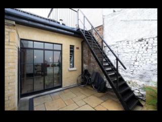 Quirky Dublin City house - 9